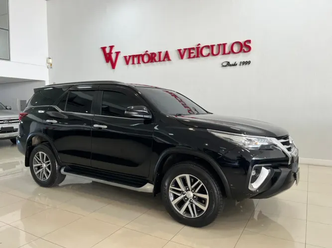 Toyota Hilux CD SRX 4X4 2.8 TDI 16V Diesel Aut. 2019