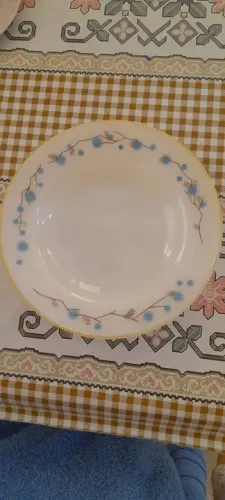 Prato antigo decada de 70