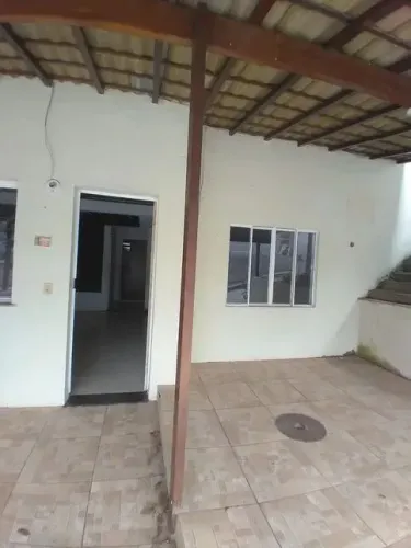 Casa em Condomínio com 4 Quarto(s) e 3 banheiro(s) para Alugar, 58 m² por R$ 1250 / Mês