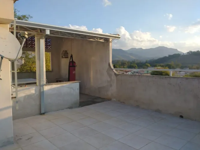 Sobrado 49m², Área Central . Piranguçu MG<br> Piranguçu M/G