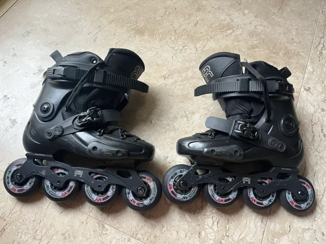 Patins francês FRSK FR3, 243/80MM, tam EU38/US6, seminovo