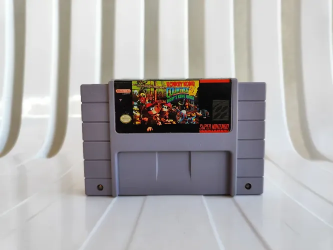 Donkey Kong Country 2 - Super Nintendo