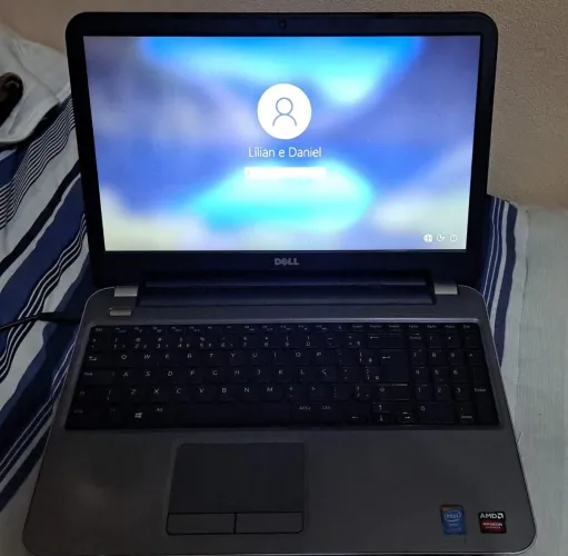 Notebook mto bem conservado