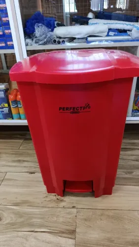 Lixeira Com Pedal 50L Cor Vermelha Super Reforçada Perfect PROMOÇÃO Última Unidade