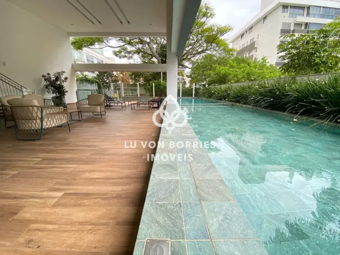 Apartamento à venda no bairro Jurerê - Florianópolis/SC