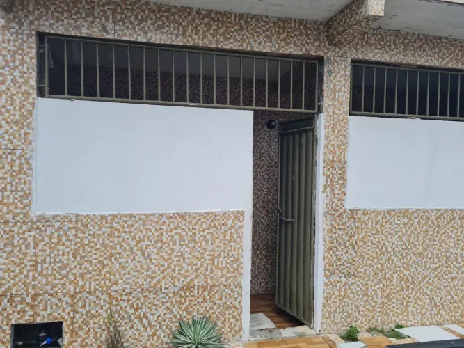 Vendo casa em salinas da Margarida-Ba