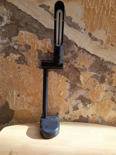 VENDO LUMINÁRIA DE MESA USADA
