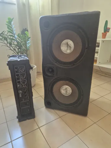 CAIXA DE SOM COM AMPLIFICADOR
