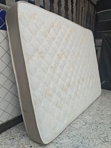 Colchão Queen Ortobom,sem uso, aceito cartão e entrego grátis