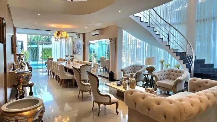 CASA COM 4 SUÍTES CONDOMÍNIO ITAPURANGA 3 ALTO PADRÃO