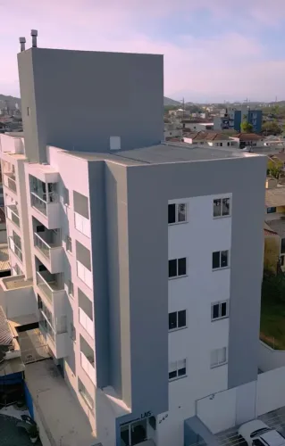 APARTAMENTO, SUÍTE + 1 DORMITÓRIO