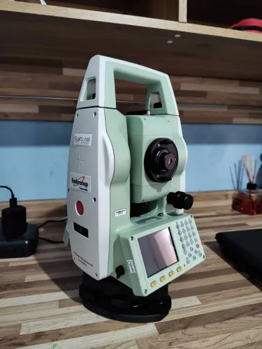 Estação Total SAT LAB SLT2