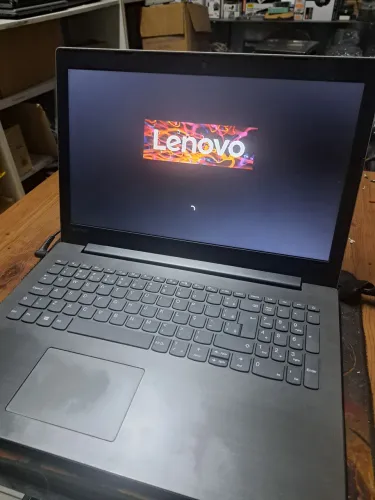 Notebook  lenovo  i3 8gb ddr4