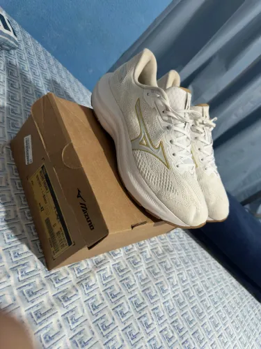TÊNIS MIZUNO 