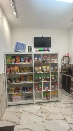 VENDE-SE LOJA COMPLETA - TUDO INCLUSO
