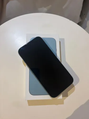 iPhone 16 128GB Verde-Acinzentado - Excelente Estado