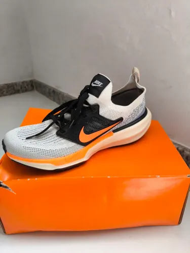 Tênis Nike 40