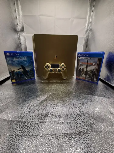 Play station 4 - limited dourado