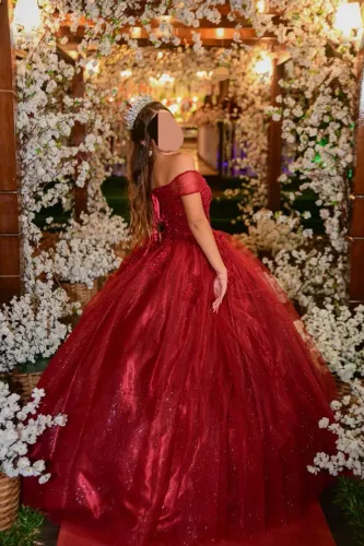 Vestido lindo de 15 anos, cor marsala, usado apenas uma vez