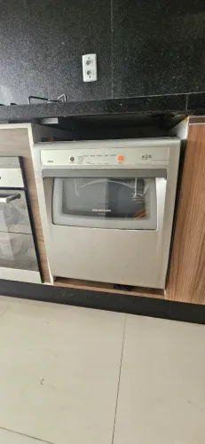 Lava-Louças Brastemp 8 Serviços Cinza (Com defeito / Para Conserto)