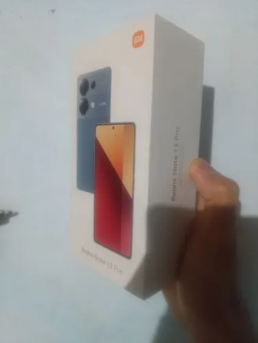 Redimi note 13 pro 8 GB de ram 256gb interno