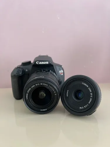 Câmera cânon T5 + lente do kit + lente 24mm ótimo estado 