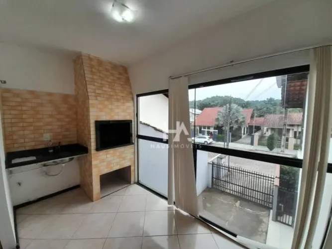 Apartamento para Aluguel na Barra do Rio Cerro - 100 m² com 2 Dormitórios/Quartos