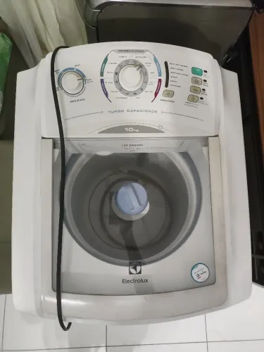 Lavadora Electrolux 10 KG C/ Defeito