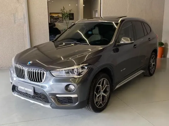 BMW X1 Sdrive 20I X-line 2.0 TB Active Flex 2017