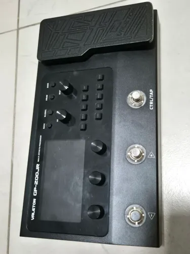 Pedaleira Valeton GP200JR