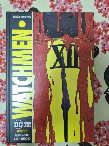 WATCHMEN EDIÇÃO DEFINITIVA 