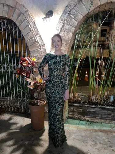 Vestido de pedraria verde esmeralda ( bordado a mão ) tam 36 -