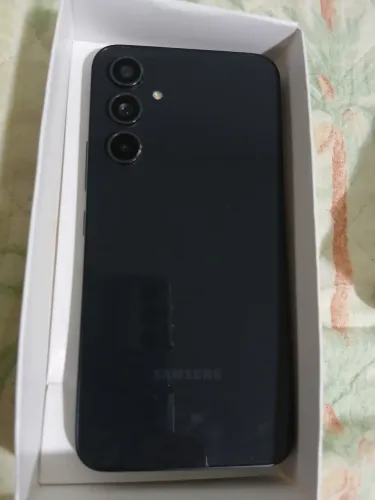 Vendo Samsung galaxy A54 5G 256 GB.preto