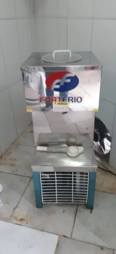 Máquina de fazer sorvete 