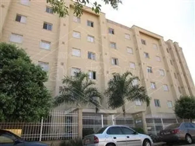 Locação de Apartamentos / Padrão na cidade de Araraquara