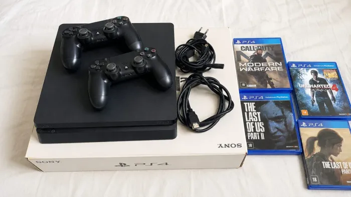 ? PS4 Slim 1TB + 2 Controles + 4 Jogos | Ótimo Estado ?