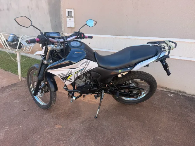 XTZ Lander 250