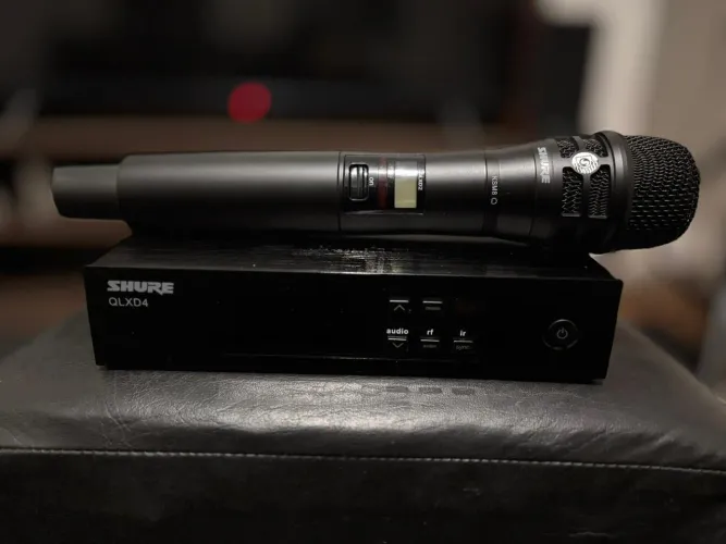 Microfone sem fio SHURE QLXD4 (Made in México)