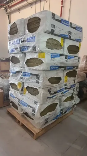 Lã de Rocha Rockfibra S32 Densidade 32 kg/m³ - 14 fardos (60,48 m²) - Lote único R$ 1.000