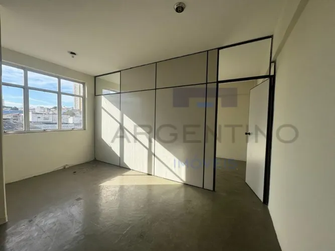 Sala comercial na rua Bras Cubas