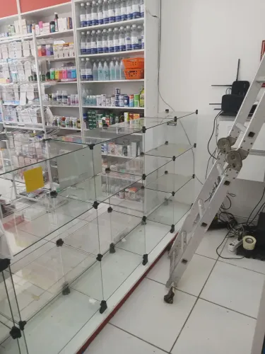 Balcão vidro modular