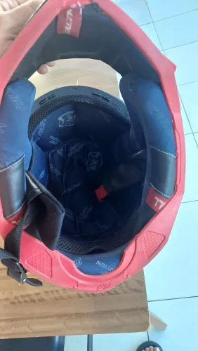 Capacete um mes de uso