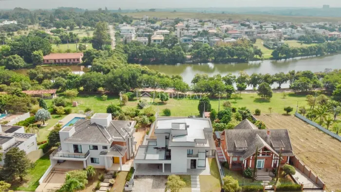 Casa em Condomínio para Venda ou Aluguel