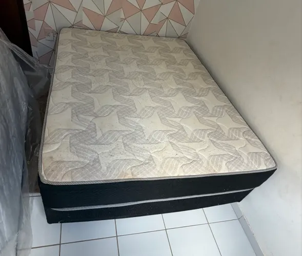 Conjunto Colchão e Base Box Casal - Átala Sonhos - 2 Anos de Uso