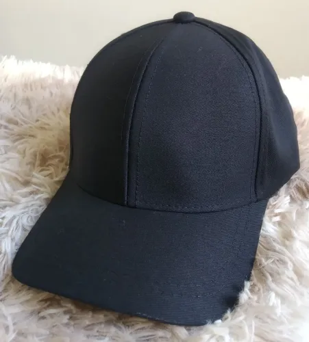 Boné liso novo preto importado 