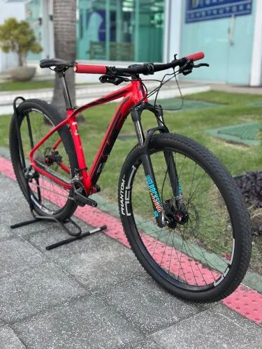 SPECIALIZED ROCKHOPPER TAM M