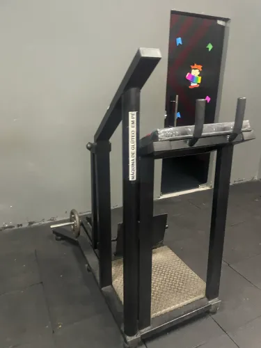 Extensor de quadril máquina 