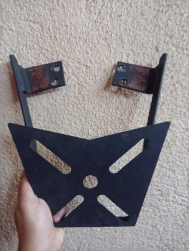 SUPORTE PARA BAULETO MOTTU OU APACHE 