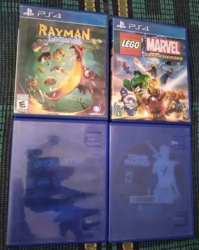 Quatro jogos PS4