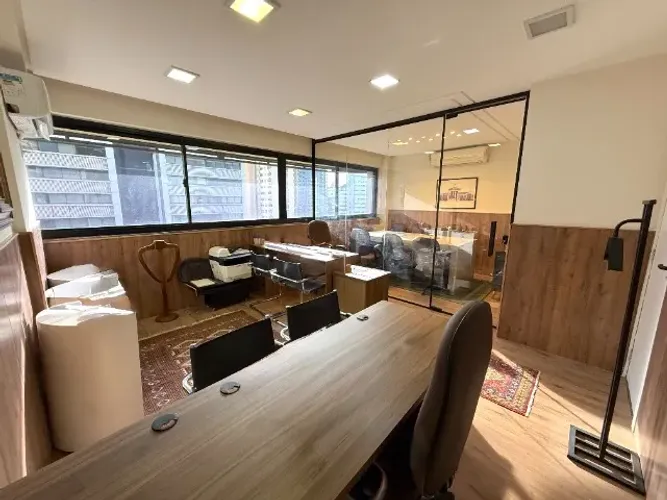 Alugo Sala Comercial Reformada na Enseada do Suá com 80m² e 1 Vaga - R$ 3.980,00